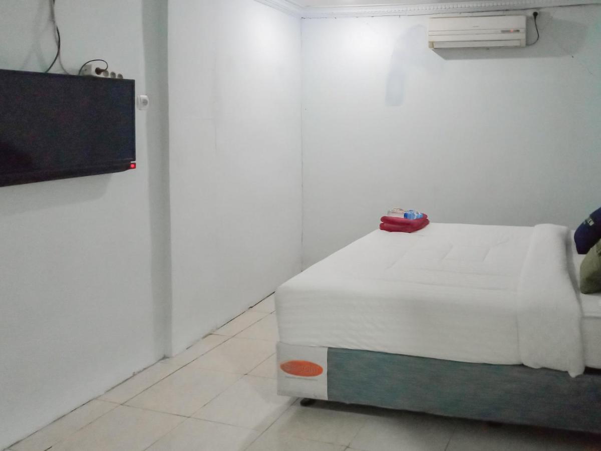 Urbanview Hotel Rio Life House Cianjur By Reddoorz Exterior photo